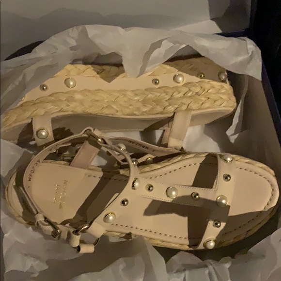 NIB STUART WEITZMAN BE RAFFIA SANDALS 9.5 🔥 - Picture 5 of 6